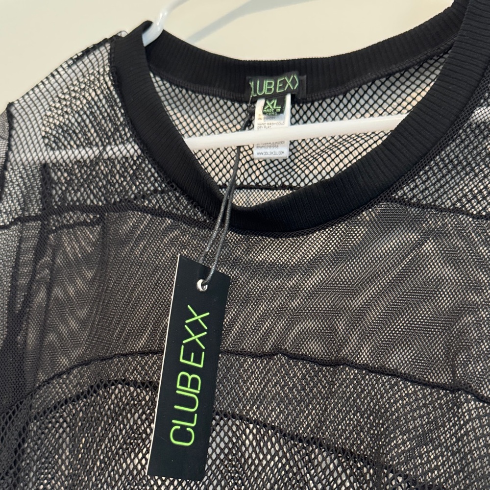 NWT Black Mesh Crop Top - Picture 2 of 3
